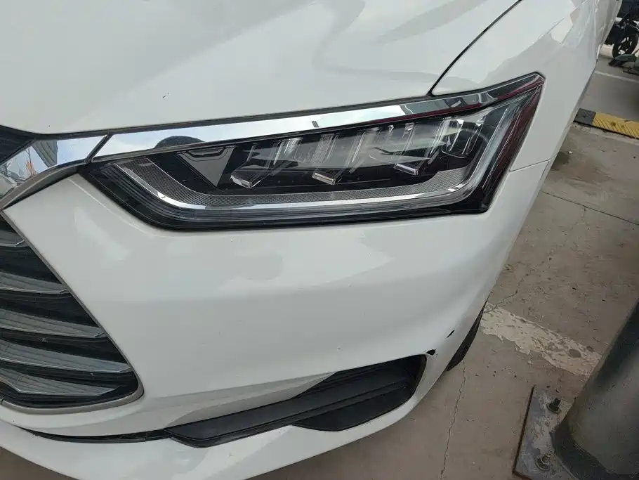 BYD Qin Pro 2019 2018 1.5TI Automatic Smart Connected Fashion Edition