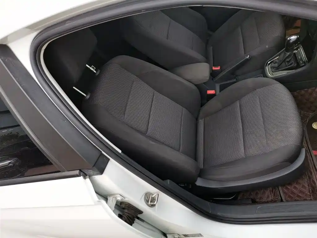 Volkswagen Bora 2019 Facelift Bora Legend 1.5L Automatic Fashion Type China VI фото 25