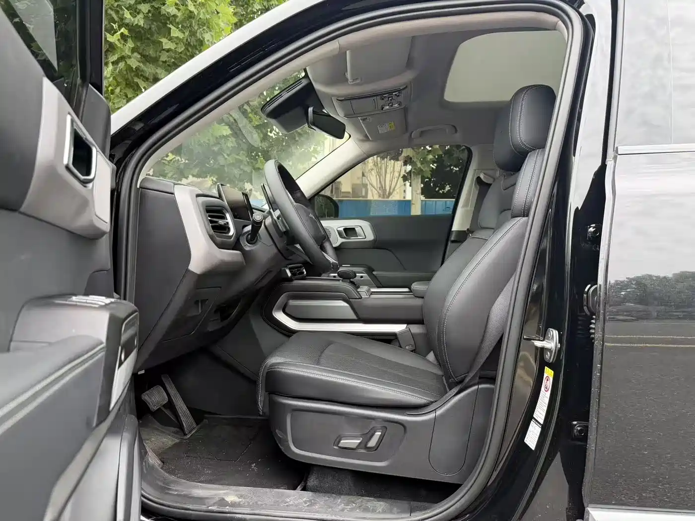 Fang Cheng Bao Titanium 3 2025 501KM RWD Smart Drive Max фото 4
