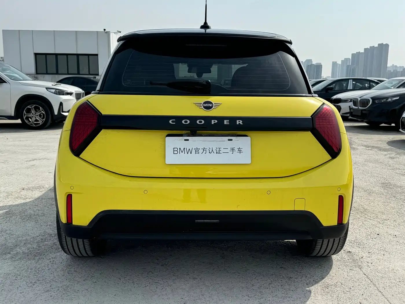 MINI 2025 1.5T COOPER Classic фото 14