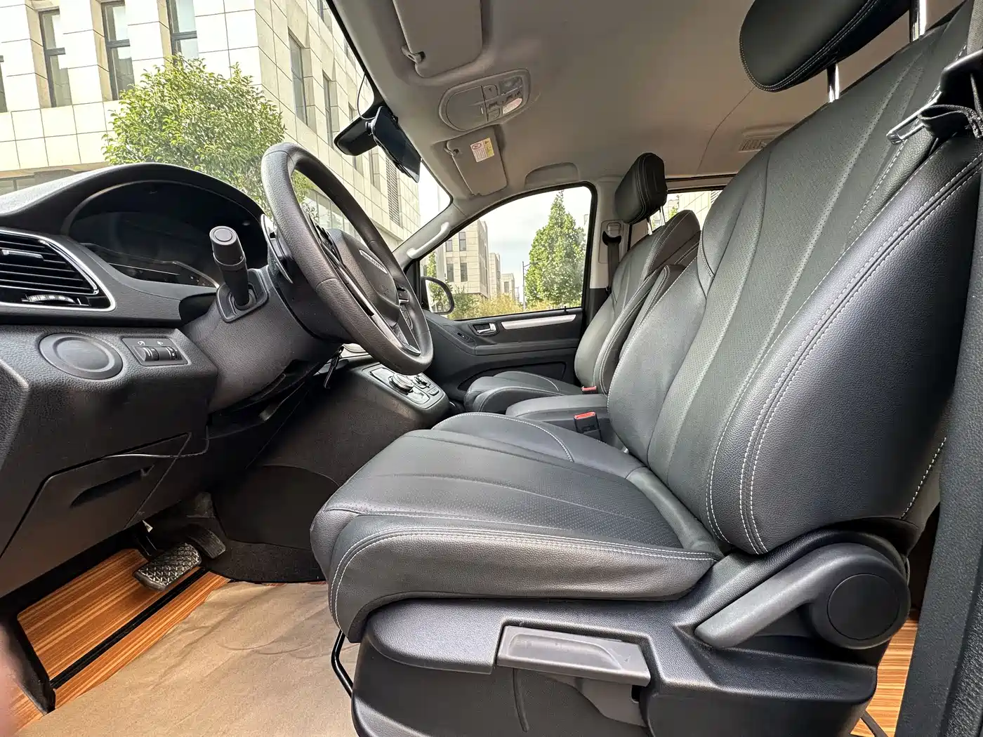 SAIC Maxus Maxus G20 2023 Facelift ES 2.0T Gasoline Automatic Value Edition фото 13