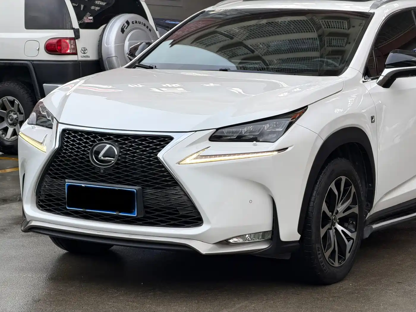 Фото 5 - Lexus NX