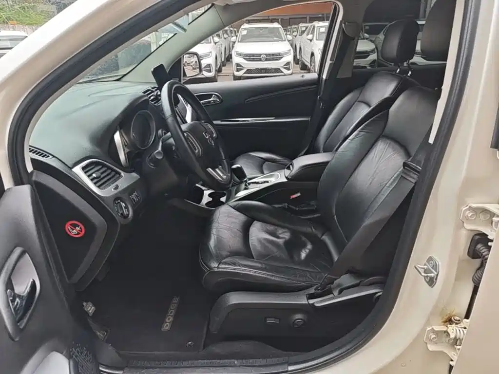 Dodge Journey 2016 2013 Model 2.4L 2WD Premium Edition
