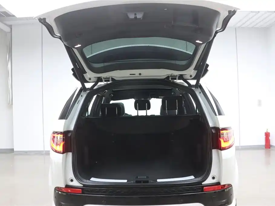 Land Rover Discovery Sport 2023 249PS R-Dynamic SE Performance Technology Version фото 29