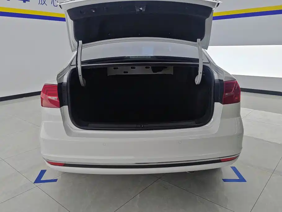 Фото 4 - Volkswagen Bora