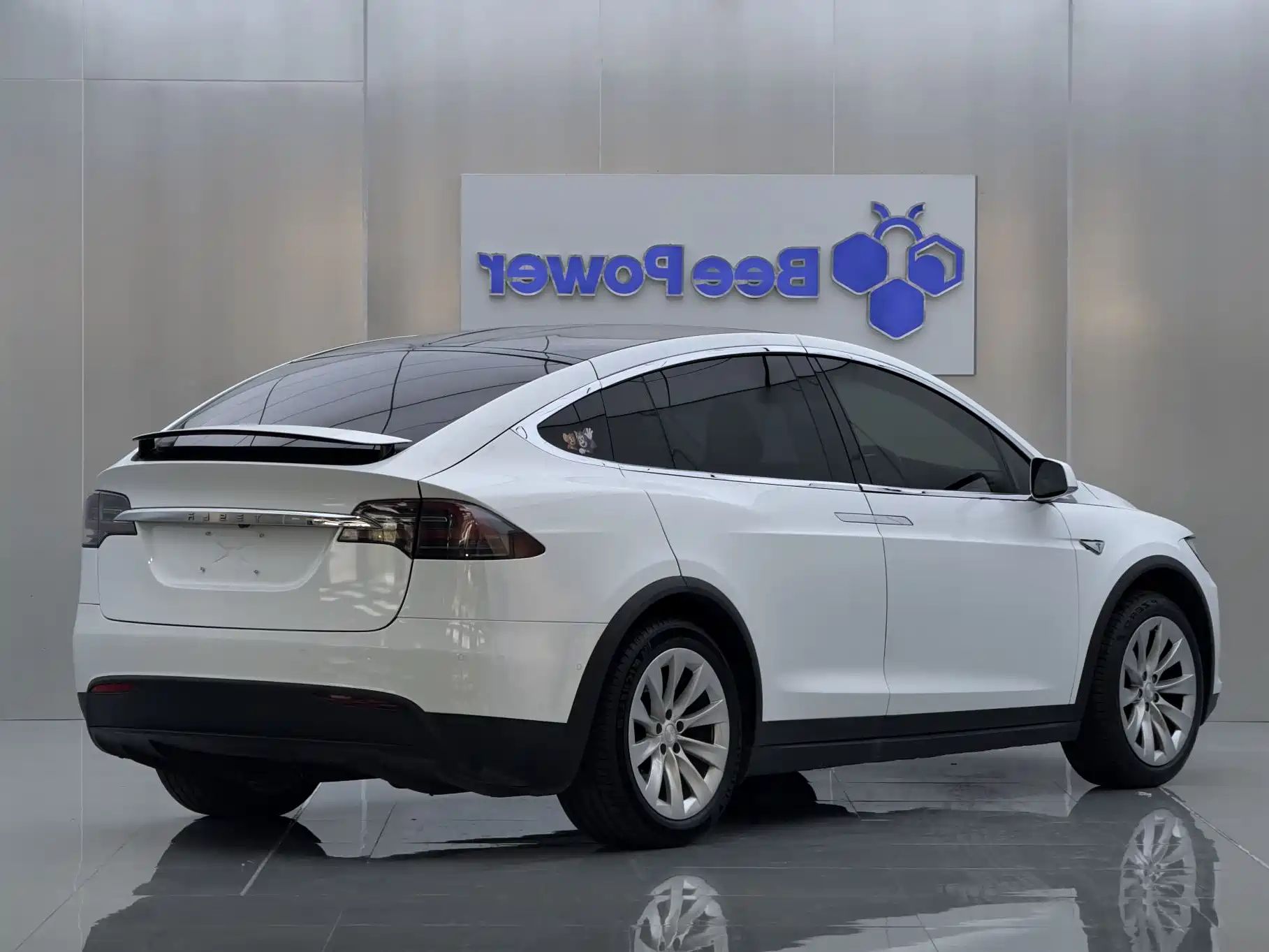Фото 6 - Tesla Model X