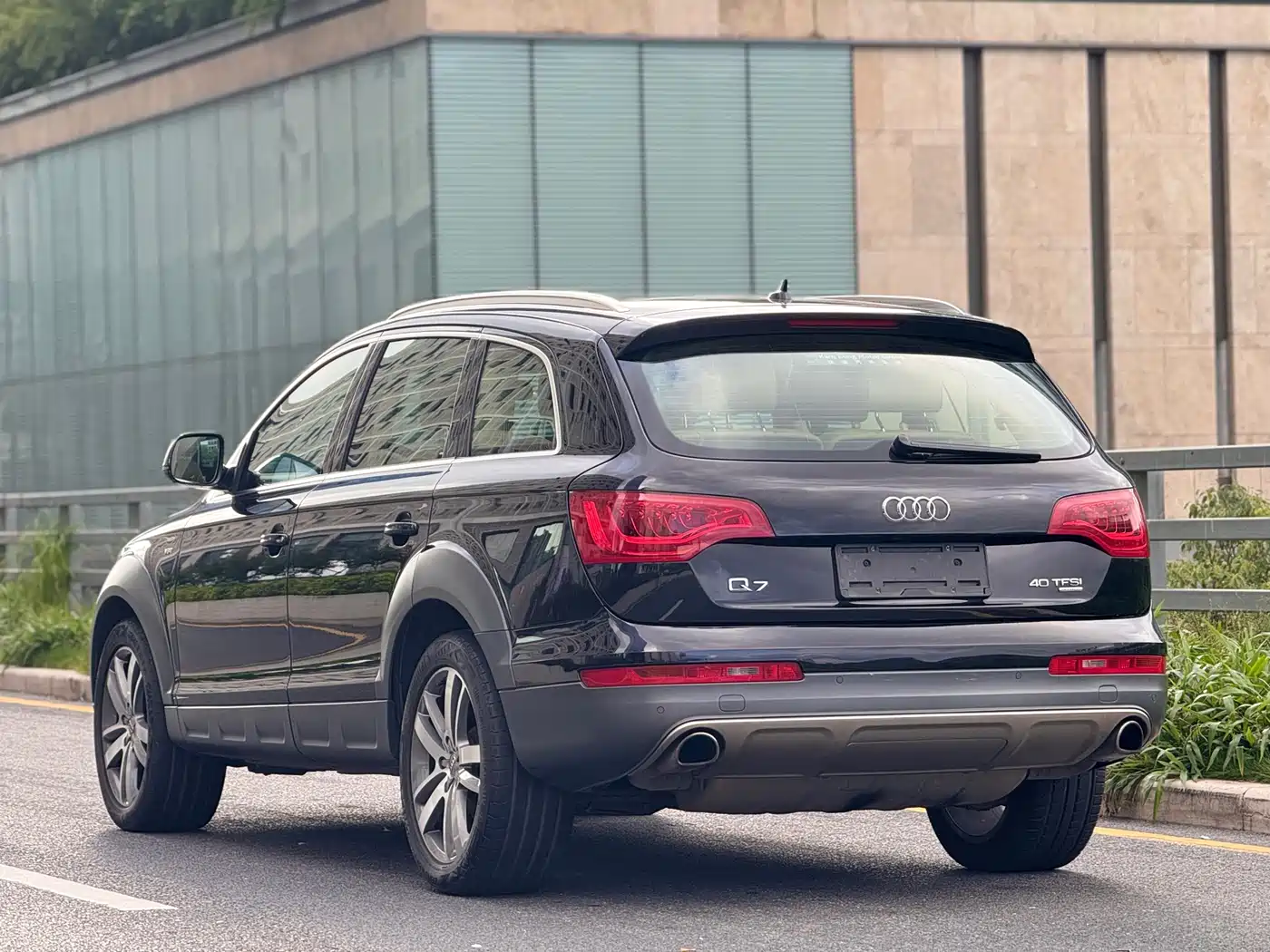 Фото 4 - Audi Q7
