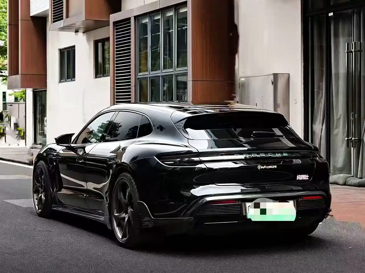 Фото 9 - Porsche Taycan