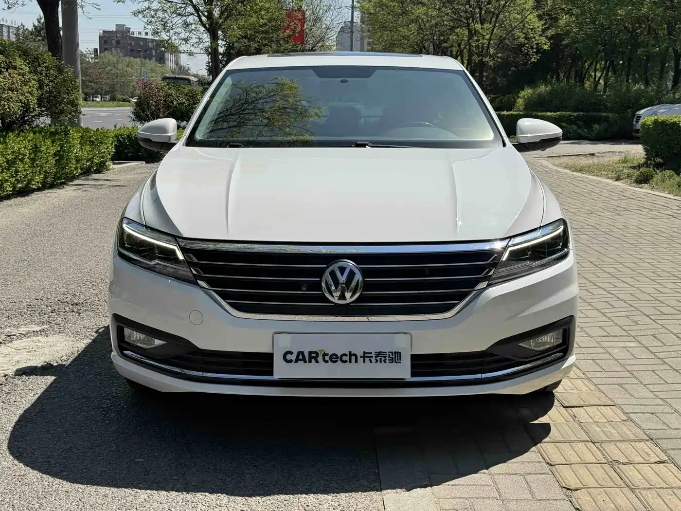 Volkswagen Lavida 2019 1.5L Automatic Comfort Edition China VI фото 2