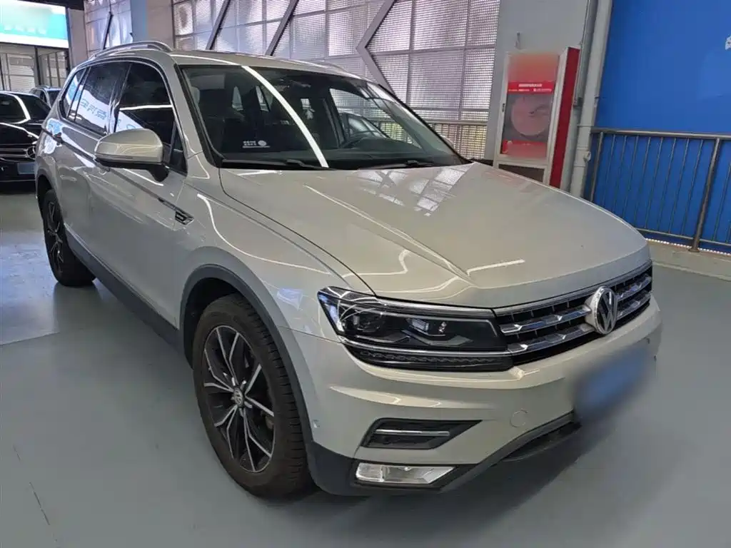 Volkswagen Tiguan L 2019 380TSI Auto AWD Smart Luxury Edition China V фото 4