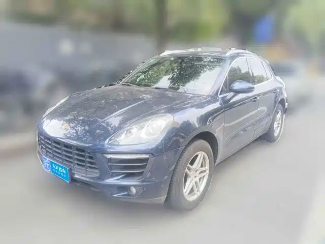 Porsche Macan 2017 Macan 2.0T — фото 1