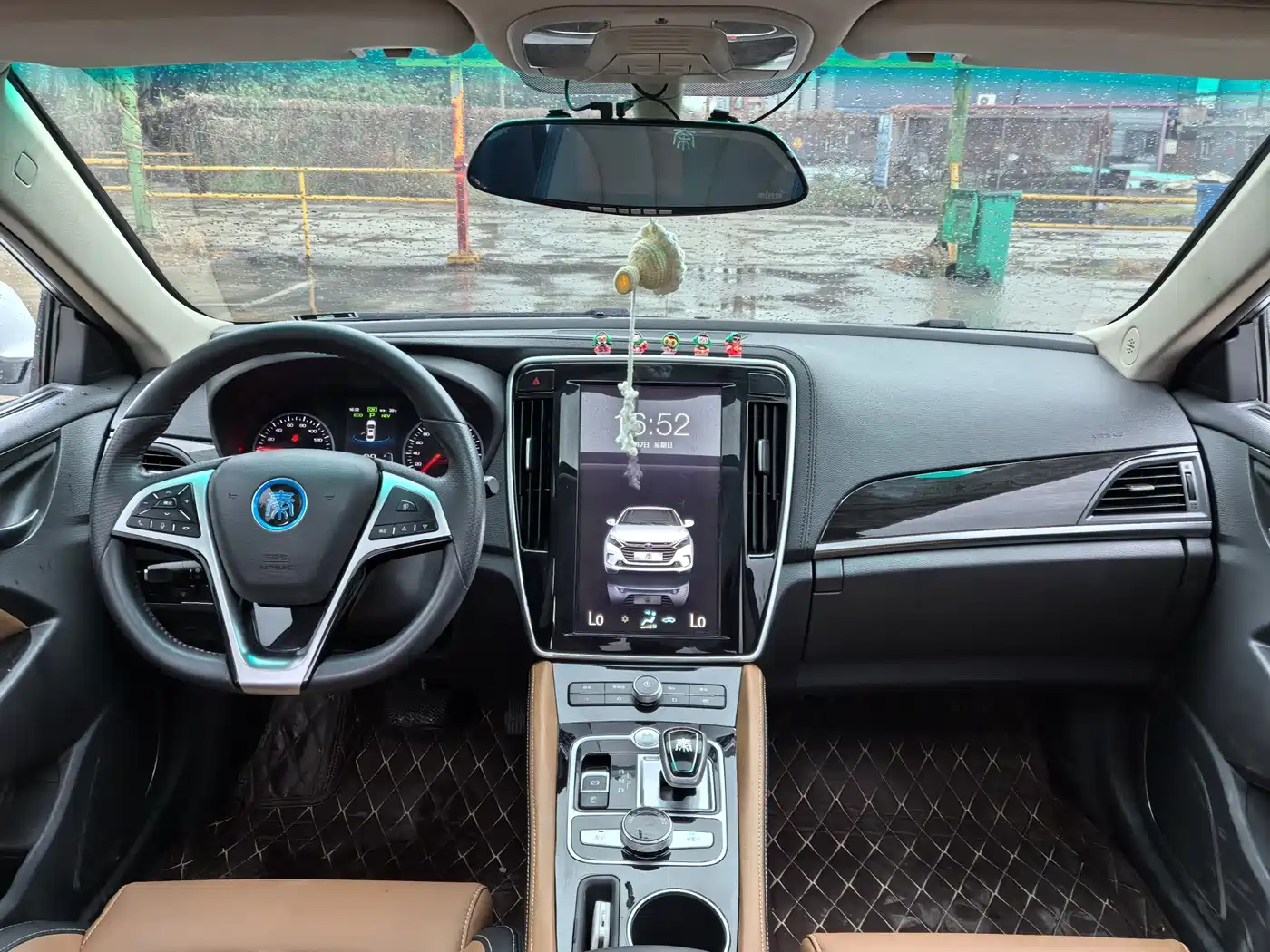 BYD Qin New Energy 2017 1.5T Premium Model фото 9