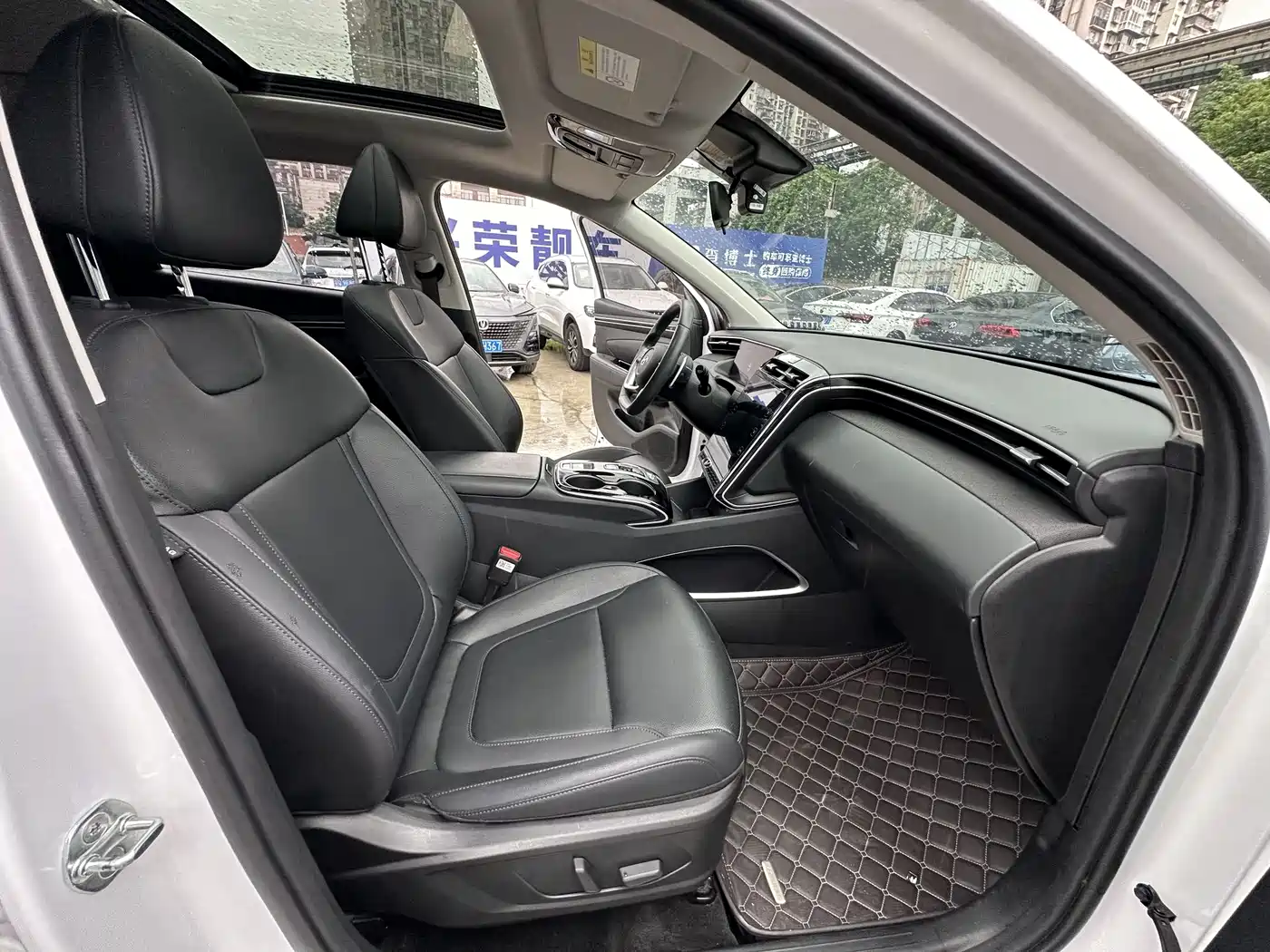 Hyundai Tucson 2021 Tucson L 1.5T DCT LUX Premium фото 13