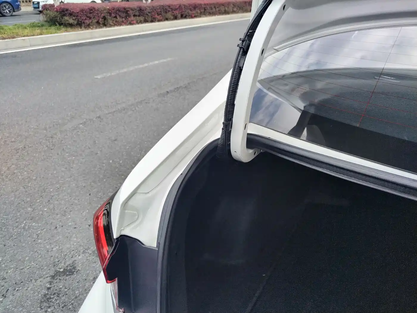 Toyota Corolla 2023 1.2T Pioneer Edition фото 14