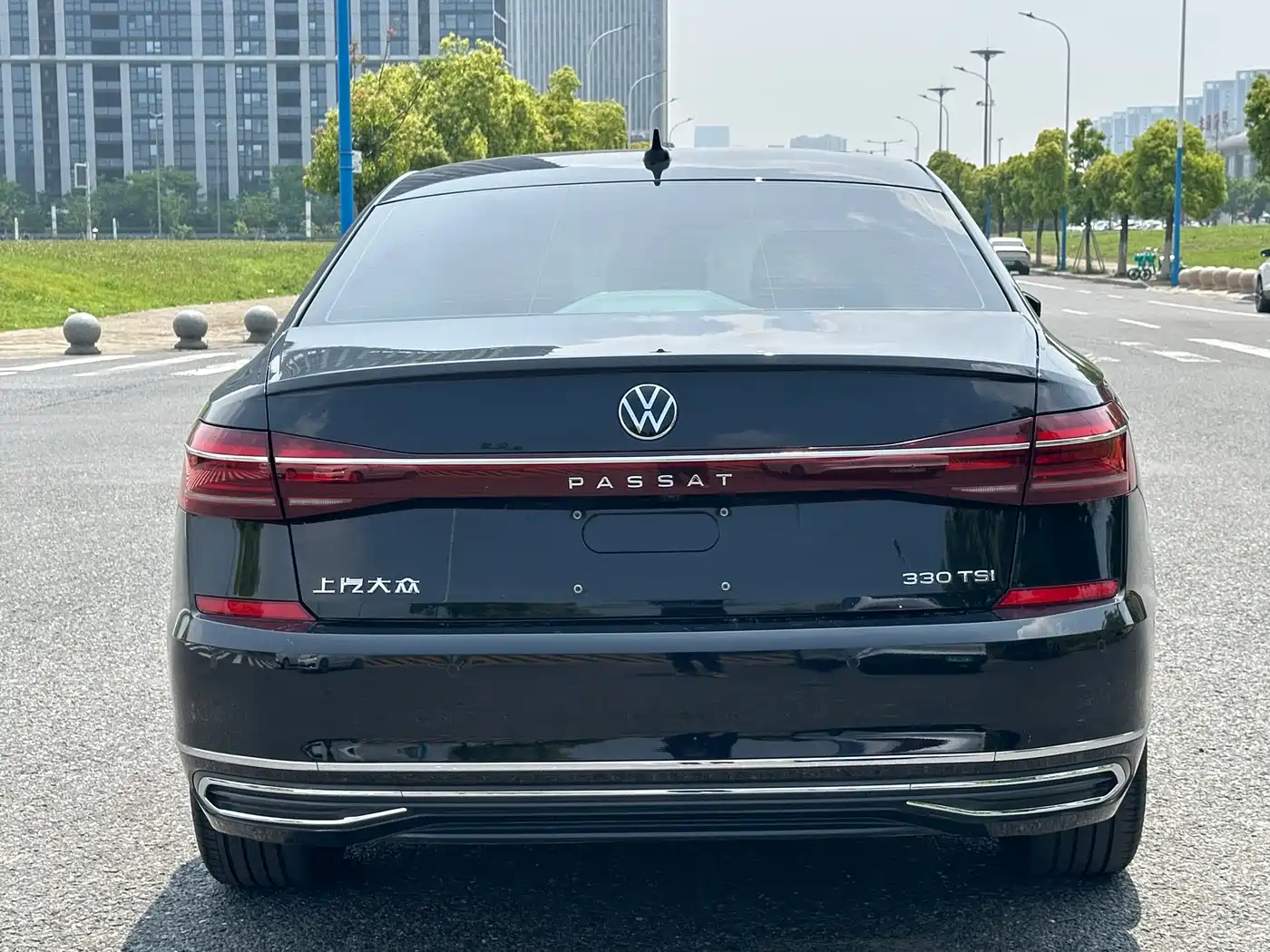Volkswagen Passat 2022 330TSI Starry Sky Premium Edition фото 4