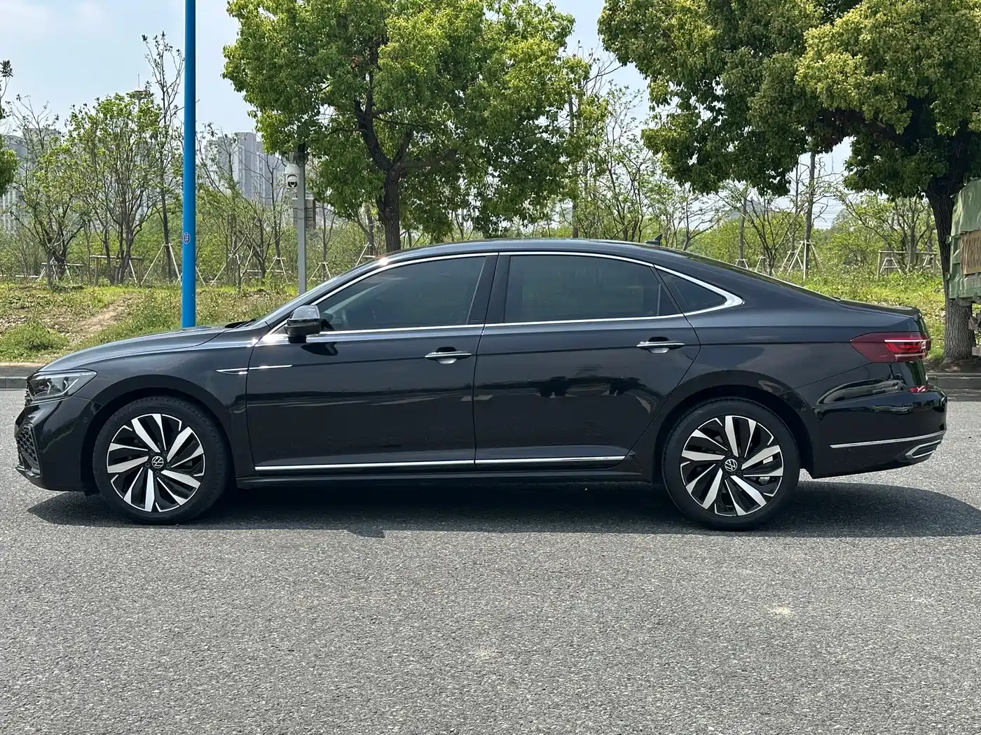 Volkswagen Passat 2022 330TSI Starry Sky Premium Edition фото 7