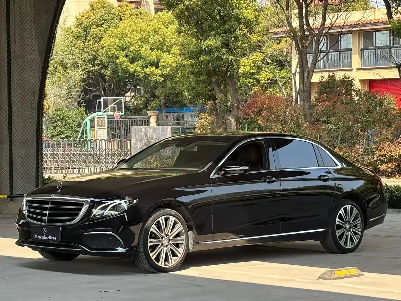 Mercedes-Benz E-Class 2017 E 300 L Luxury