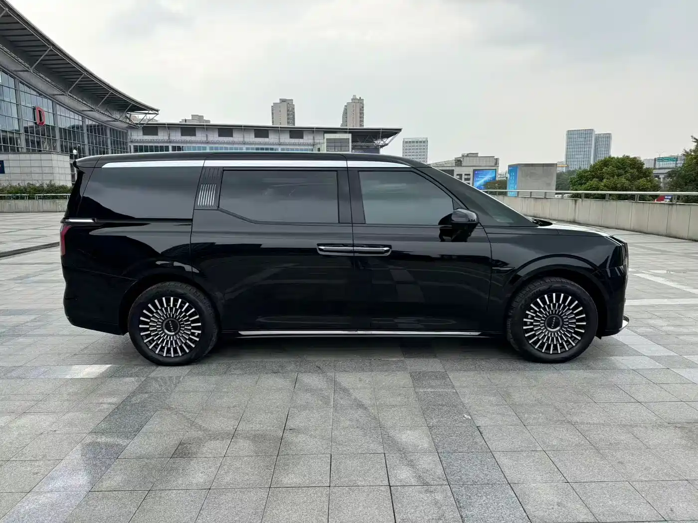 ZEEKR EXTREME KRYPTON 009