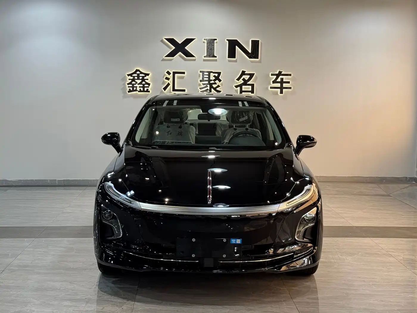 Hongqi E-QM5 2025 610km PLUS