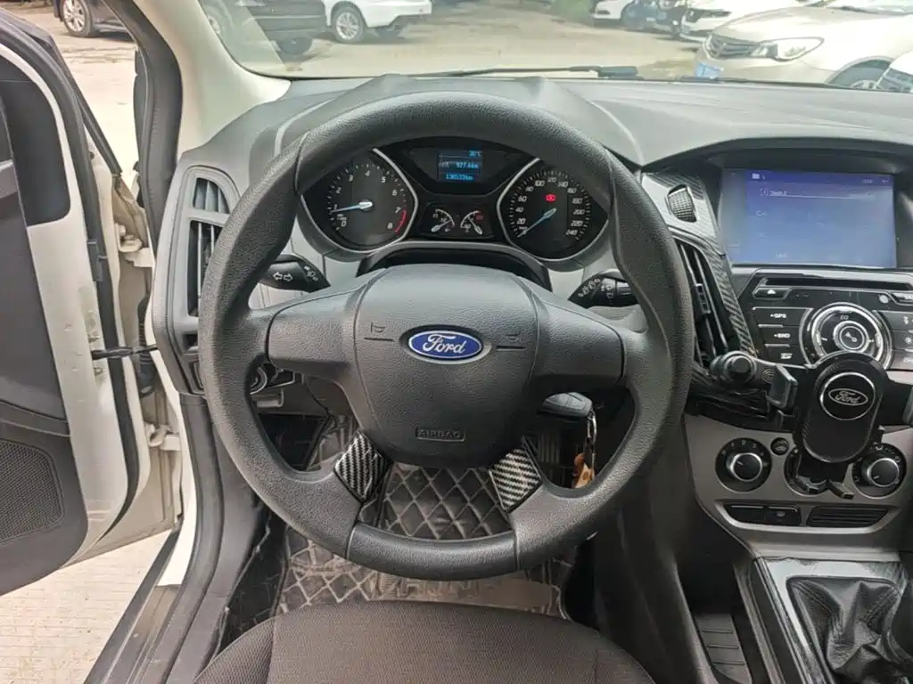 Ford Focus 2014 2012 Hatchback 1.6L Manual Comfort