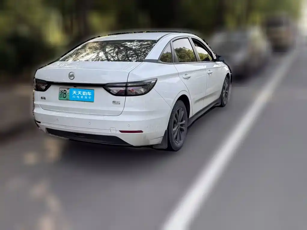 2022 Weltmeister E.5