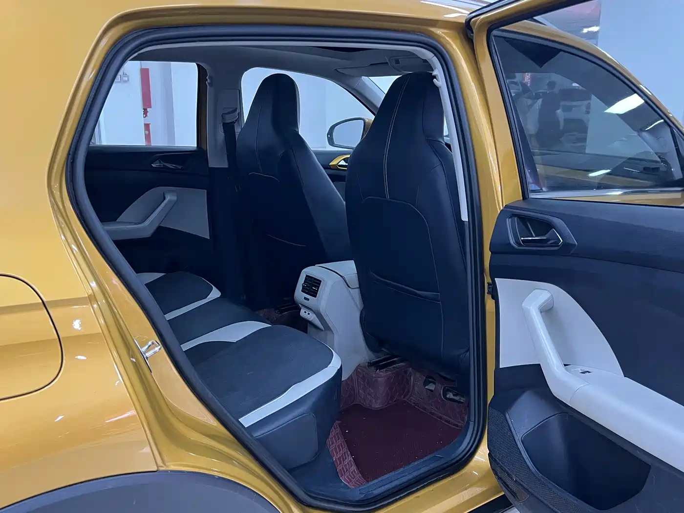 Volkswagen T-Cross 2020 280TSI DSG Comfort Edition фото 15
