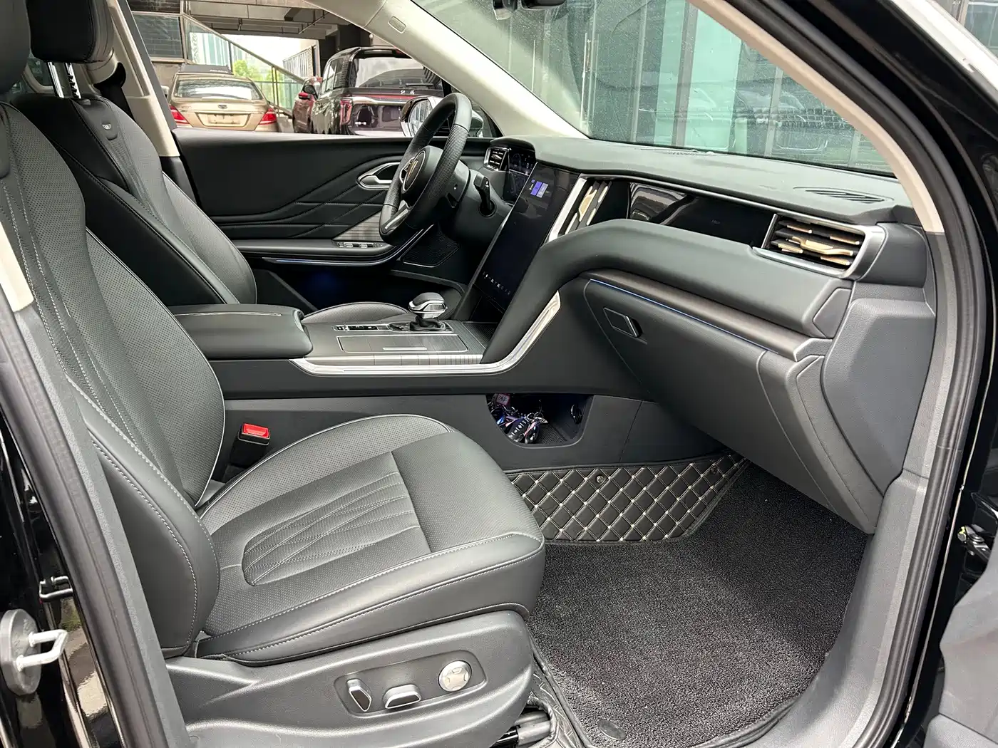 Hongqi HS7 PHEV 2024 2024 2.0T PHEV 4WD Flagship Edition 6-seater