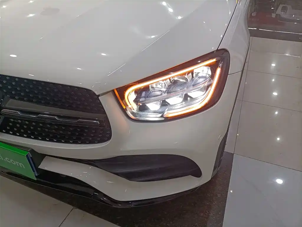 Mercedes-Benz GLC Coupe 2021 GLC 260 4MATIC Coupe SUV фото 18