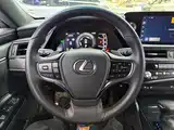 Фото 14 - Lexus ES