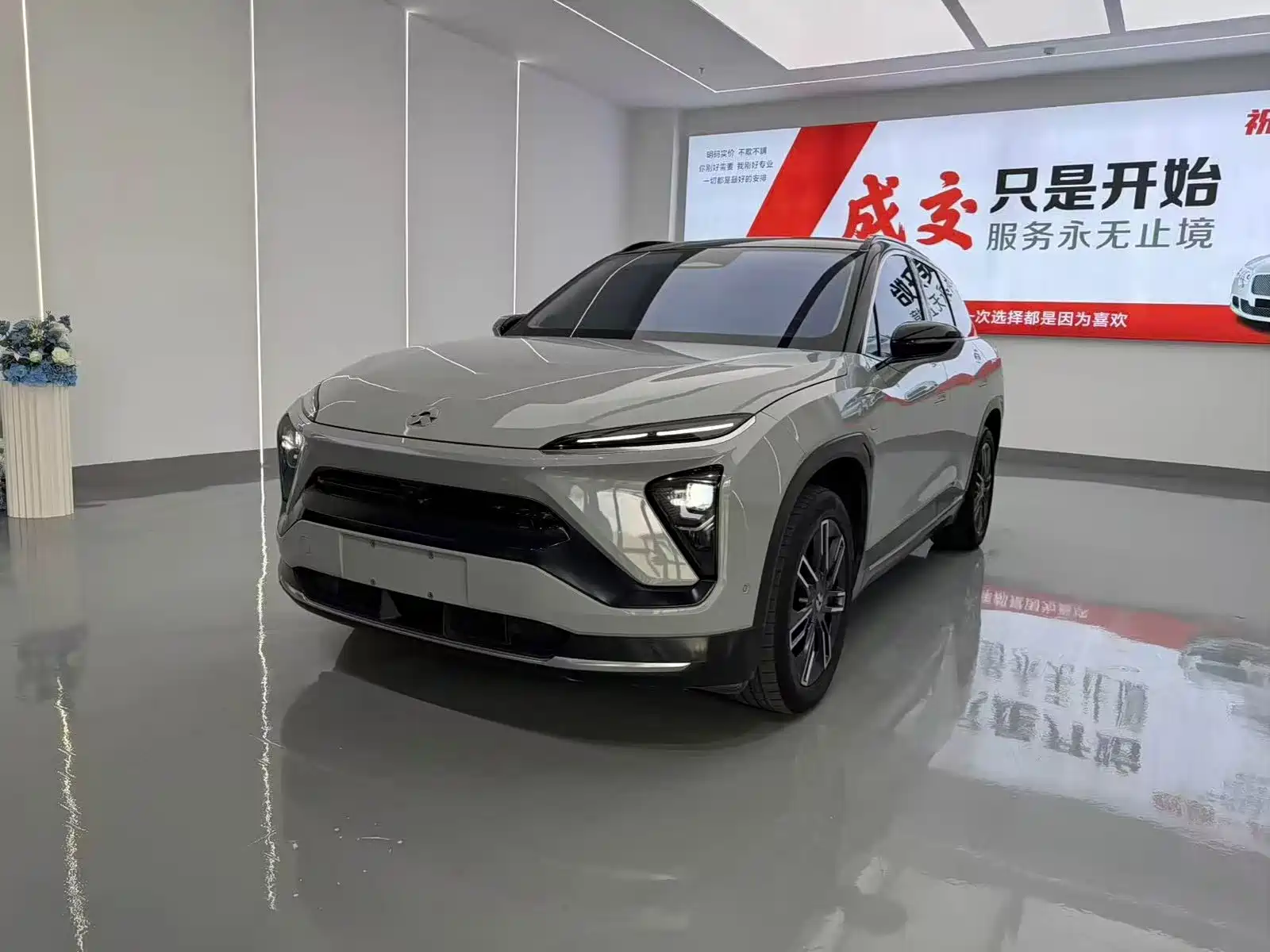 Фото 1 - NIO ES6