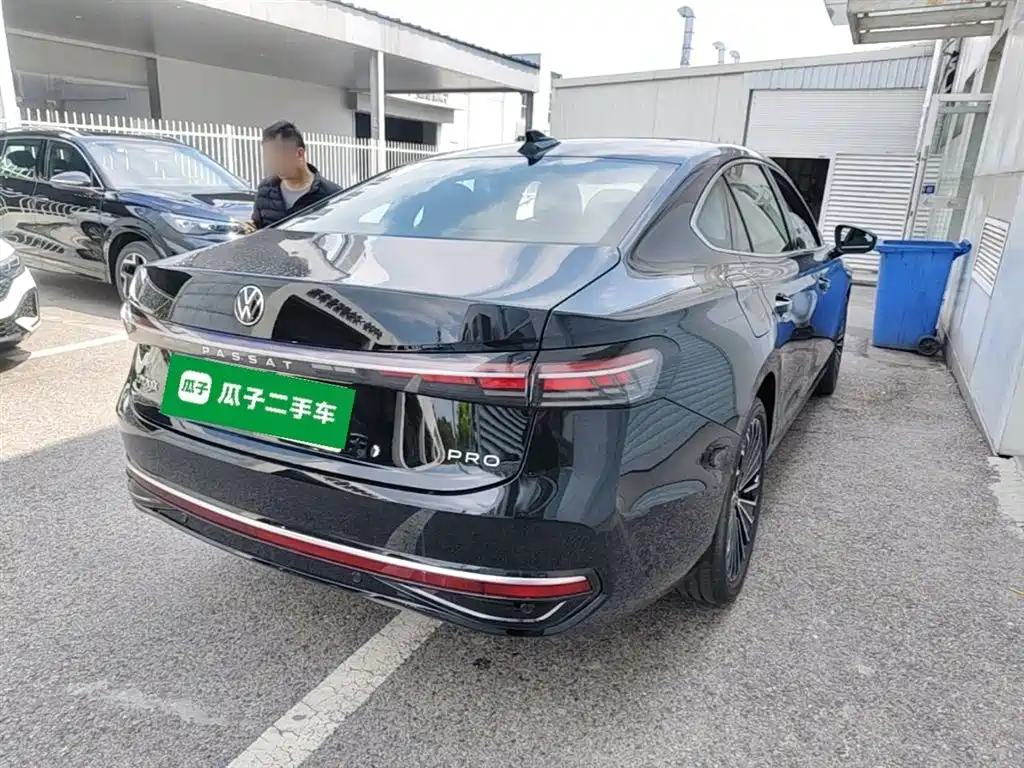 Volkswagen Passat 2025 Pro 380TSI Dragon Prestige Edition фото 7