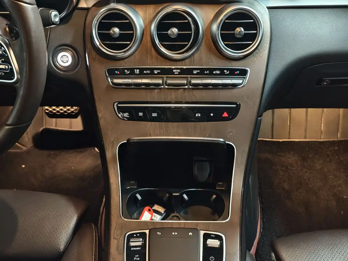 Mercedes-Benz GLC 2020 Facelift GLC 260 L 4MATIC Luxury фото 5