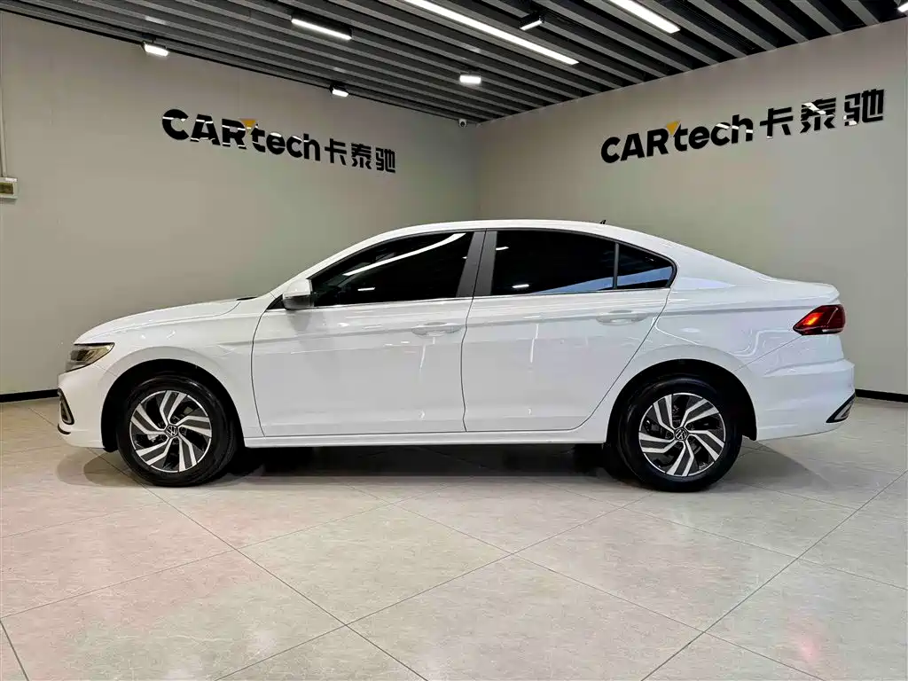 Volkswagen Bora 2025 Facelift 200TSI DSG Navigation Edition фото 7