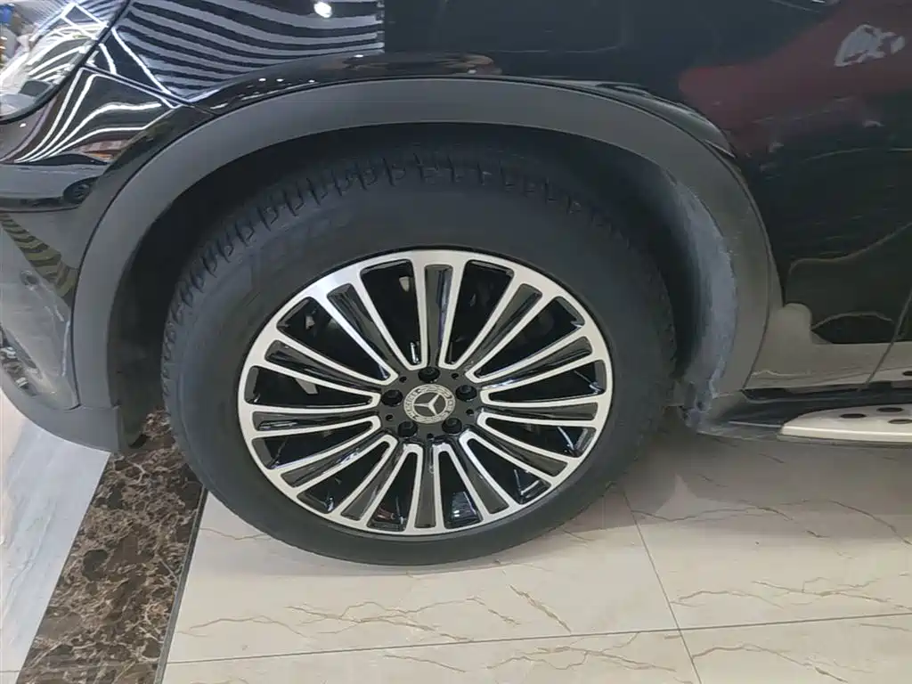 Mercedes-Benz GLC 2018 Facelift GLC 200 4MATIC фото 23