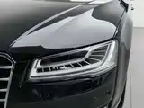 Photo 7 - Audi A8
