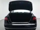 Photo 16 - Audi A8