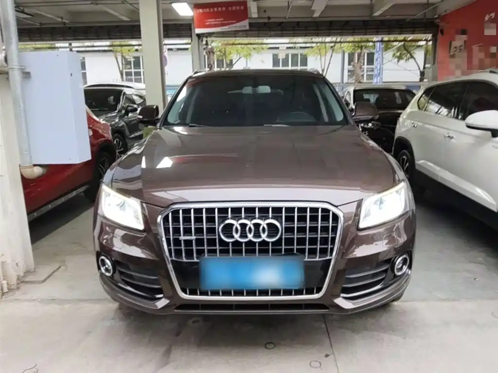 AUDI Q5