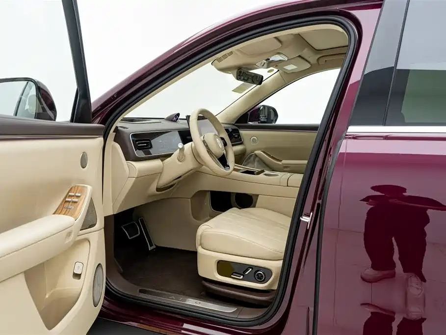 AITO Wenjie AITO M7 2026 Extended Range Max AWD 5-seater фото 17