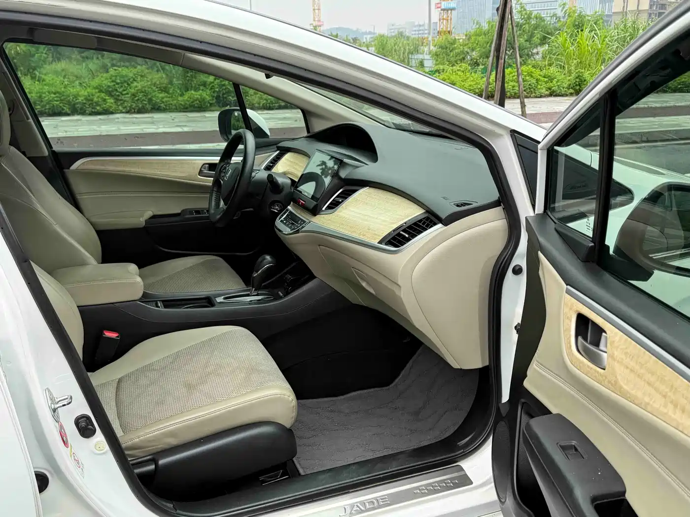 Honda Jade 2014 2013 1.8L Automatic Comfort Edition 5-seater