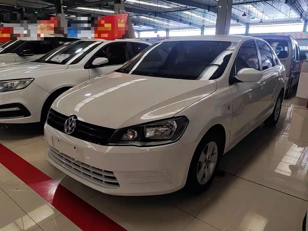 Volkswagen Jetta 2015 1.6L Manual Trend фото 2