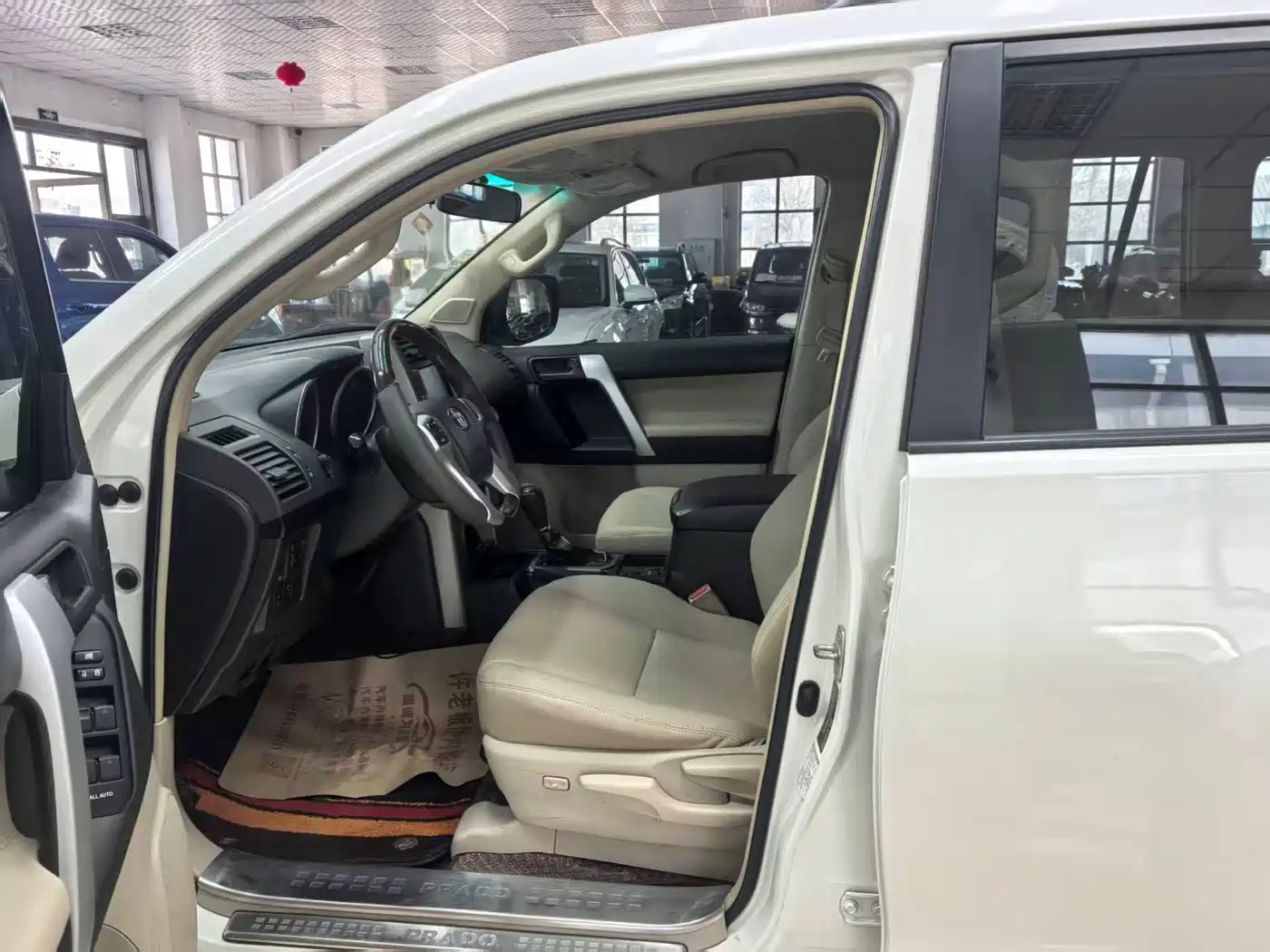 Toyota Prado (Import) 2010 2.7L Automatic Standard фото 8