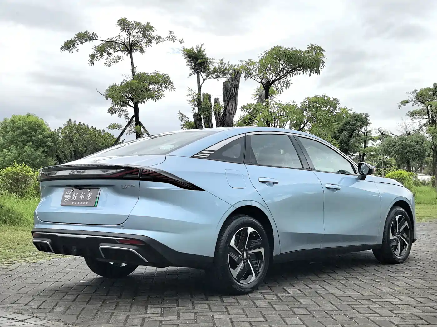 Geely Galaxy Galaxy L6 2025 2025 EM-i 140km Starship Edition