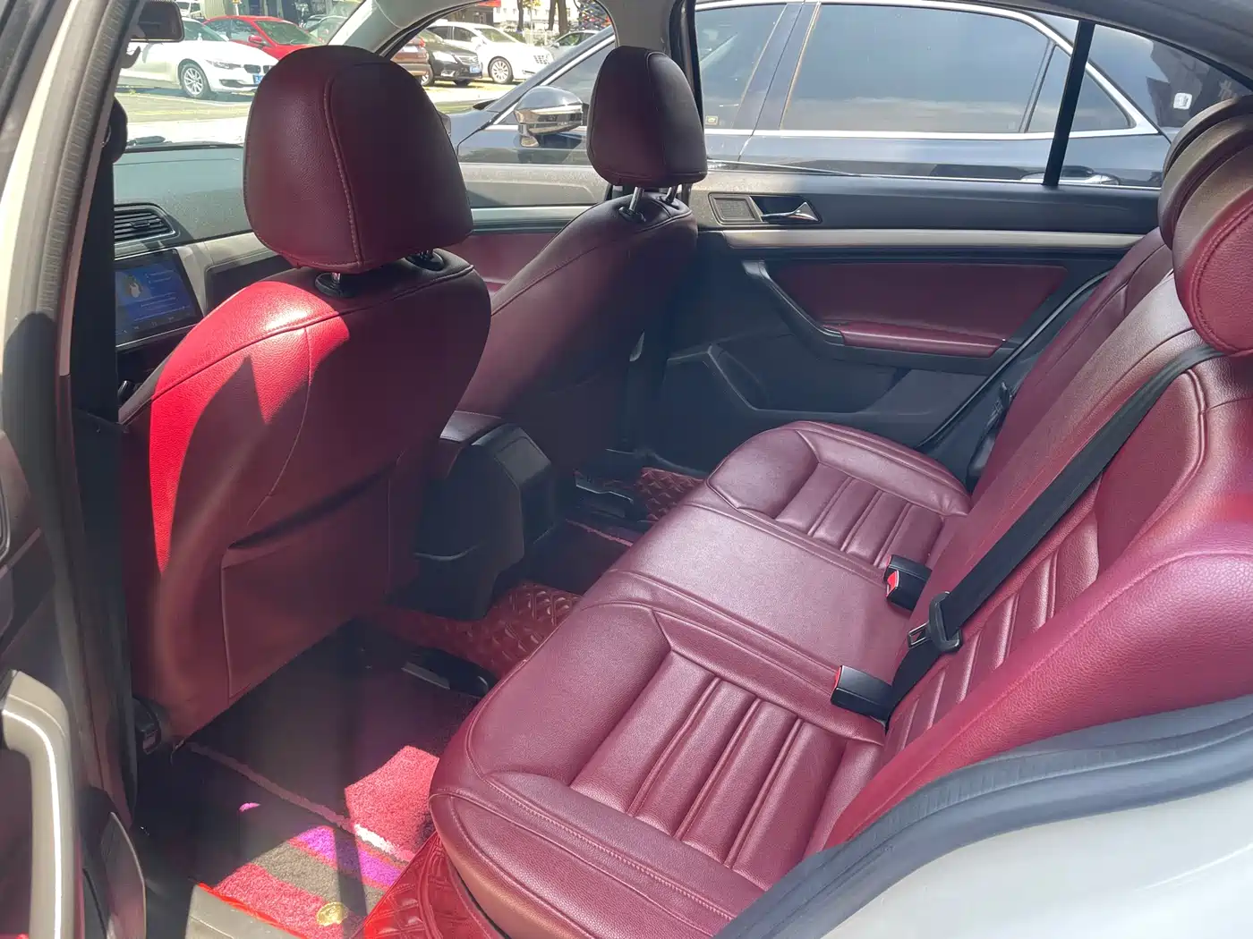 Volkswagen Lavida 2017 1.6L Automatic Trend Edition фото 6