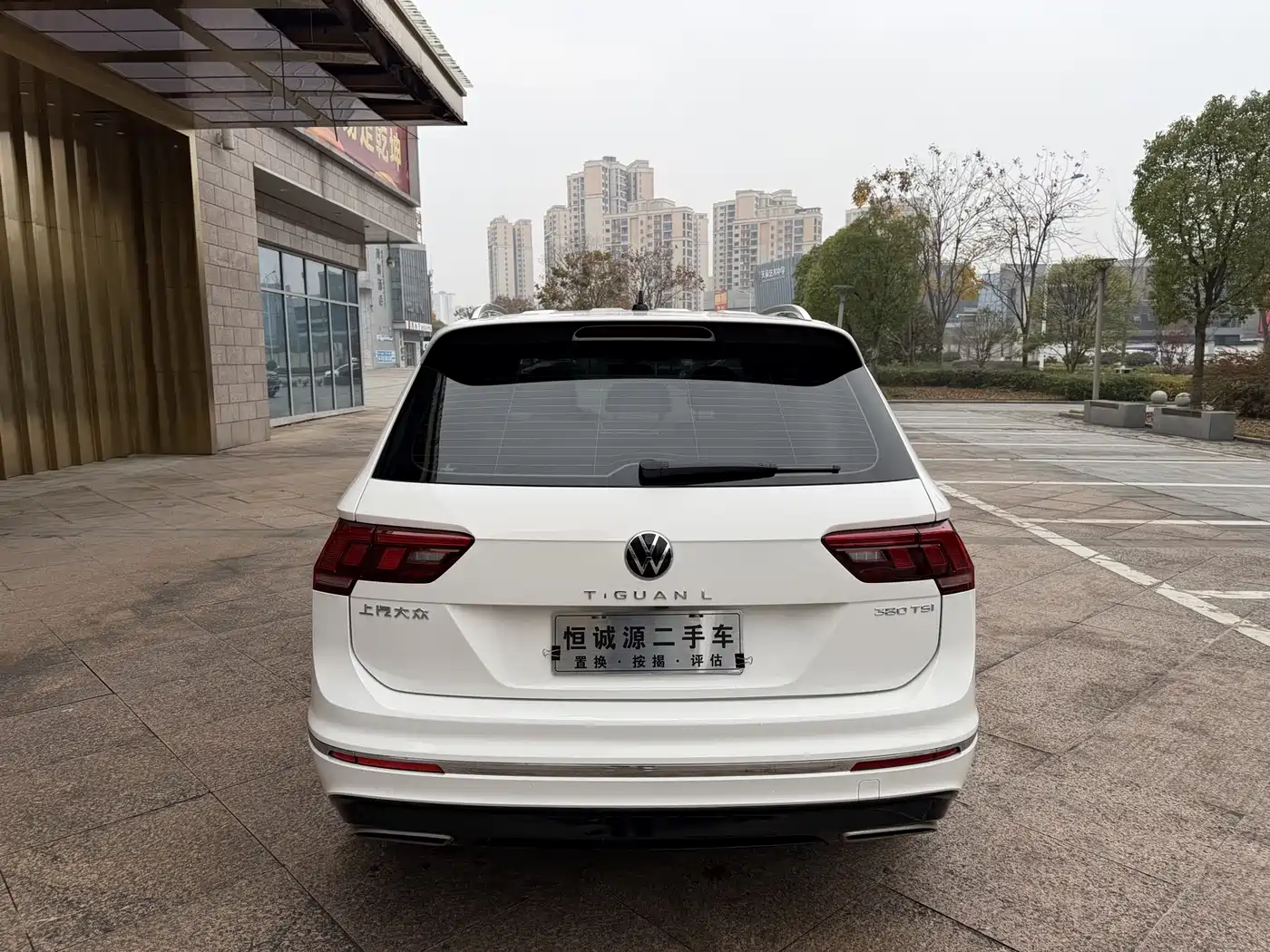 Volkswagen Tiguan L 2021 330TSI Automatic 2WD R-Line Flagship фото 11