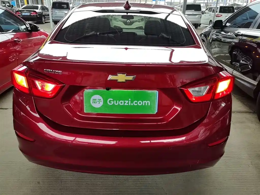 Chevrolet Cruze 2018 Facelift 320 Automatic Stylish Urban Edition фото 6
