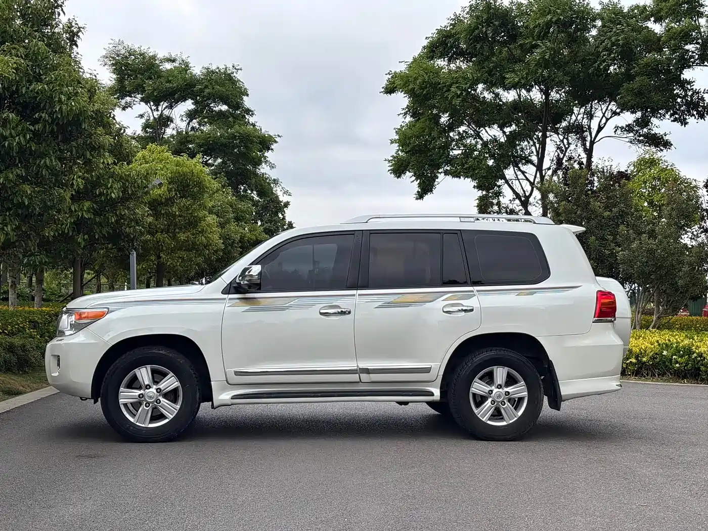 Toyota Land Cruiser (Import) 2015 2015 4.0L V6 Middle East Limited Edition