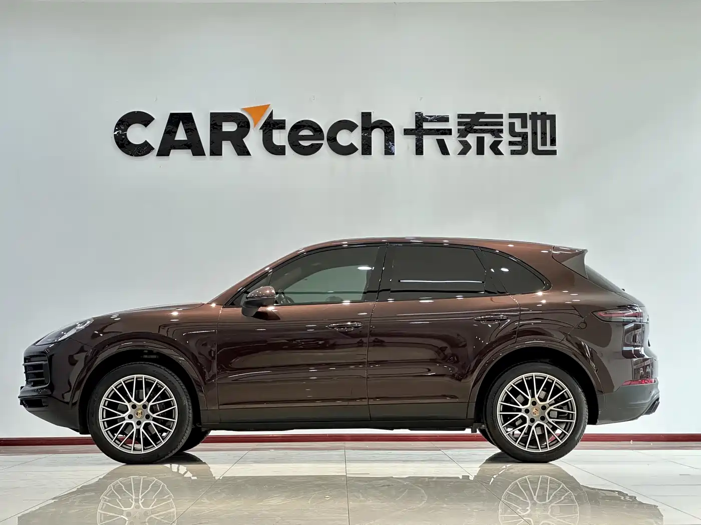 Porsche Cayenne 2023 Cayenne 3.0T Platinum Edition фото 3