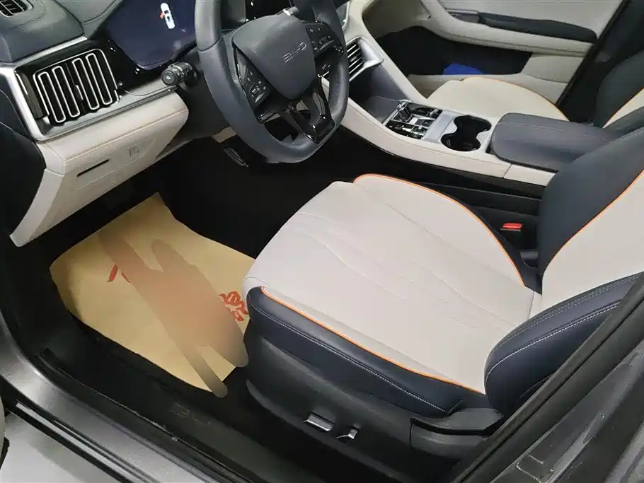 BYD Song PLUS PHEV 2023 Champion Edition DM-i 110KM Flagship фото 9
