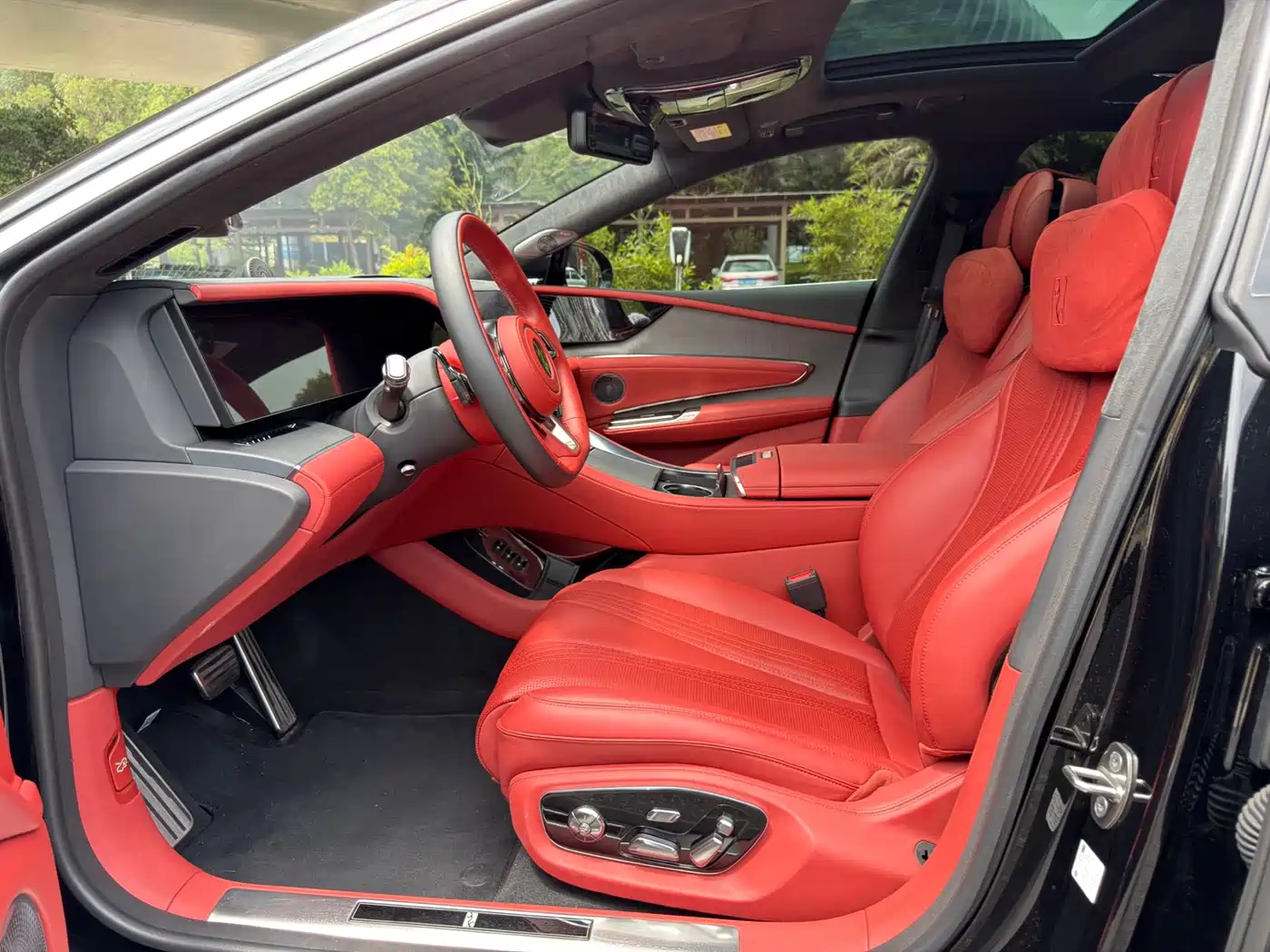 Yangwang U7 2025 Model EV 4-Seat Flagship фото 8