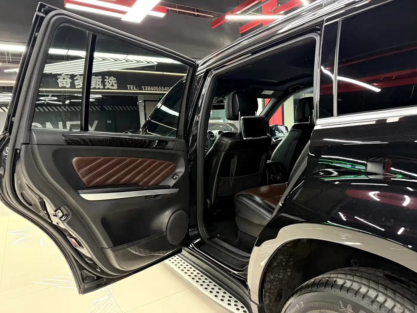 Mercedes-Benz GL-Class 2011 GL 450 Prestige Grand Edition фото 23